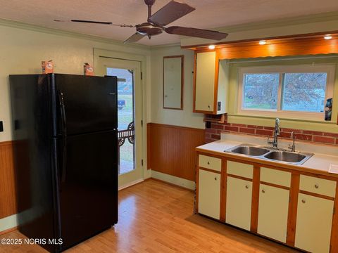 Tiny photo for 3631 Lake Street, Bryan, OH 43506 (MLS # 10001613)