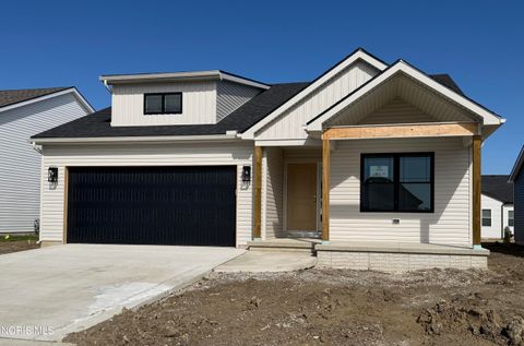 Homes For Sale - 5025 Easton Drive<br/> Oregon, OH 43616