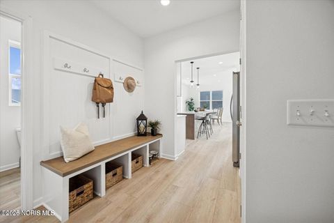 Tiny photo for 153 Bentley Drive, Perrysburg, OH 43551 (MLS # 10003753)