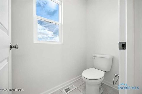 Tiny photo for 153 Bentley Drive, Perrysburg, OH 43551 (MLS # 10003753)