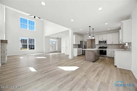 Tiny photo for 153 Bentley Drive, Perrysburg, OH 43551 (MLS # 10003753)