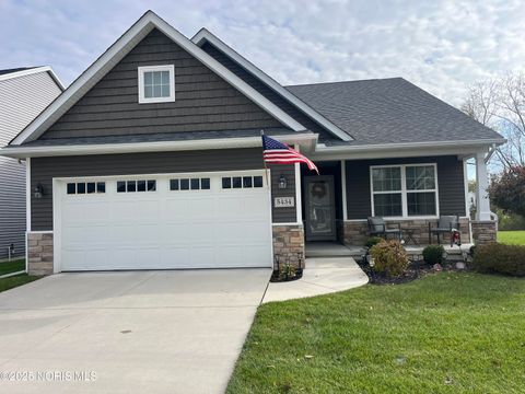 Photo of 5434 Willow Circle, Sylvania, OH 43560 (MLS # 10000878)