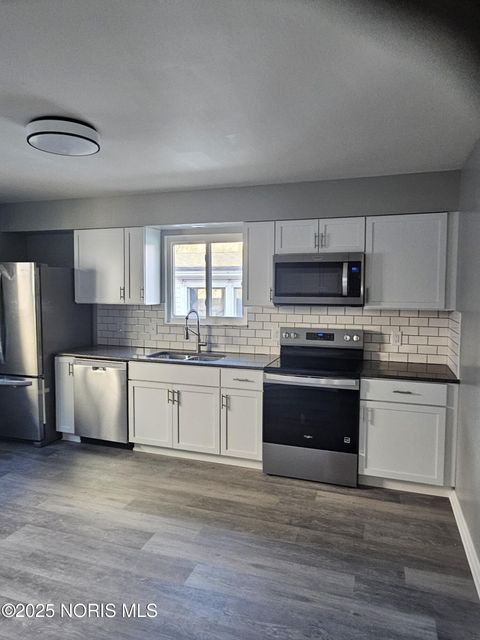 Tiny photo for 4206 Lyman Avenue, Toledo, OH 43612 (MLS # 10002558)