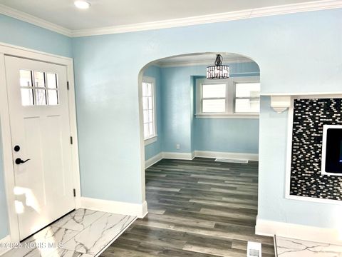 Tiny photo for 1953 Talbot Street, Toledo, OH 43613 (MLS # 10002457)