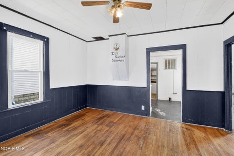 Tiny photo for 121 W Stone Street, Gibsonburg, OH 43431 (MLS # 10014758)