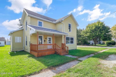 Tiny photo for 121 W Stone Street, Gibsonburg, OH 43431 (MLS # 10014758)