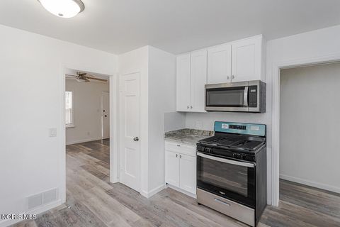 Tiny photo for 2846 Elsie Avenue, Toledo, OH 43613 (MLS # 10004244)