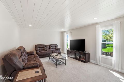 Tiny photo for 1409 Cypress Lk, Findlay, OH 45840 (MLS # 10006570)