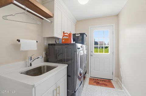 Tiny photo for 1409 Cypress Lk, Findlay, OH 45840 (MLS # 10006570)