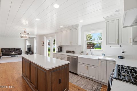 Tiny photo for 1409 Cypress Lk, Findlay, OH 45840 (MLS # 10006570)