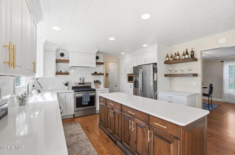 Tiny photo for 1409 Cypress Lk, Findlay, OH 45840 (MLS # 10006570)