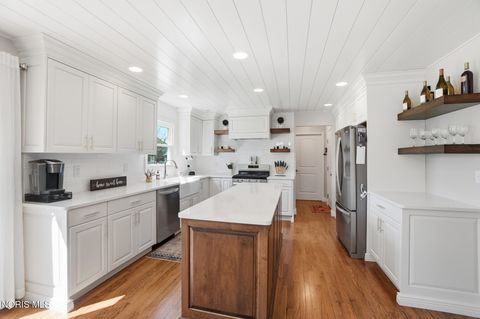 Tiny photo for 1409 Cypress Lk, Findlay, OH 45840 (MLS # 10006570)