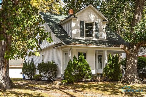 Photo of 2142 Brookford Drive, Toledo, OH 43614 (MLS # 6136789)