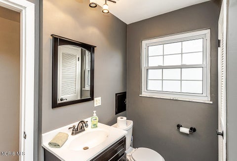 Tiny photo for 1627 Yosemite Drive, Toledo, OH 43614 (MLS # 10014794)