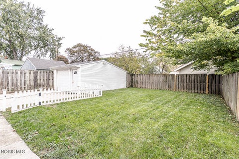 Tiny photo for 1627 Yosemite Drive, Toledo, OH 43614 (MLS # 10014794)