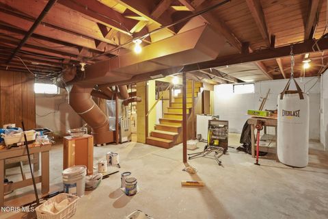 Tiny photo for 216 Summerdale Avenue, Toledo, OH 43605 (MLS # 10007168)