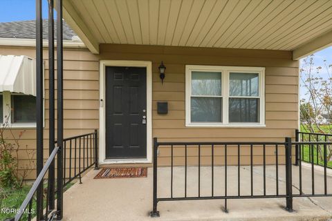 Tiny photo for 216 Summerdale Avenue, Toledo, OH 43605 (MLS # 10007168)