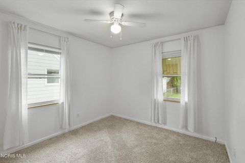 Tiny photo for 216 Summerdale Avenue, Toledo, OH 43605 (MLS # 10007168)