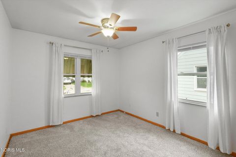 Tiny photo for 216 Summerdale Avenue, Toledo, OH 43605 (MLS # 10007168)