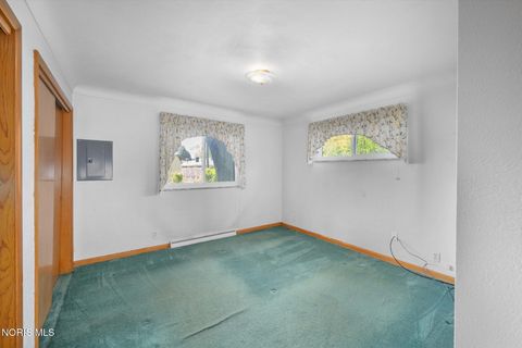 Tiny photo for 3615 Denise Drive, Toledo, OH 43614 (MLS # 10007686)