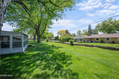Tiny photo for 3615 Denise Drive, Toledo, OH 43614 (MLS # 10007686)