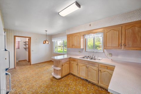 Tiny photo for 3615 Denise Drive, Toledo, OH 43614 (MLS # 10007686)