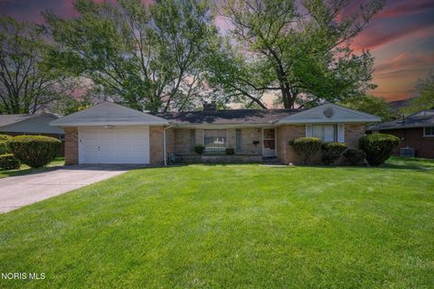 Tiny photo for 3615 Denise Drive, Toledo, OH 43614 (MLS # 10007686)
