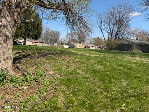 Tiny photo for 37 Barcelona Drive, Fostoria, OH 44830 (MLS # 10006453)