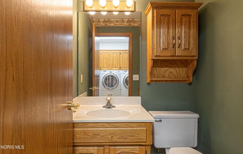Tiny photo for 917 S Lallendorf Road, Oregon, OH 43616 (MLS # 10007569)