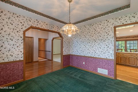 Tiny photo for 917 S Lallendorf Road, Oregon, OH 43616 (MLS # 10007569)