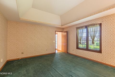 Tiny photo for 917 S Lallendorf Road, Oregon, OH 43616 (MLS # 10007569)