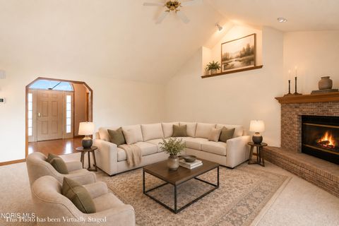 Tiny photo for 917 S Lallendorf Road, Oregon, OH 43616 (MLS # 10007569)