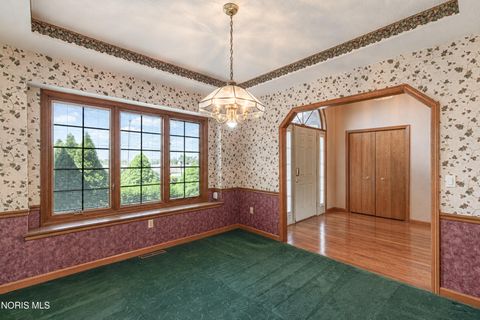 Tiny photo for 917 S Lallendorf Road, Oregon, OH 43616 (MLS # 10007569)