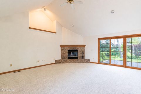 Tiny photo for 917 S Lallendorf Road, Oregon, OH 43616 (MLS # 10007569)