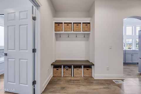 Tiny photo for 940 Fairway Lane, Wauseon, OH 43567 (MLS # 10005253)