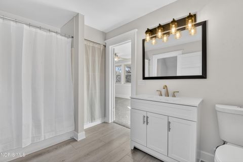 Tiny photo for 316 E Oak Street, Wauseon, OH 43567 (MLS # 10004947)