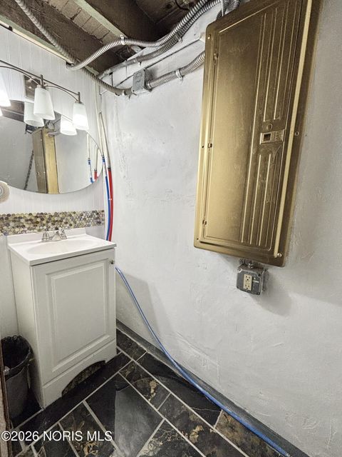 Tiny photo for 1950 Calumet Avenue, Toledo, OH 43607 (MLS # 10002740)