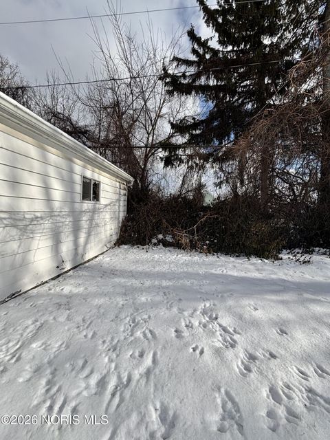 Tiny photo for 1950 Calumet Avenue, Toledo, OH 43607 (MLS # 10002740)