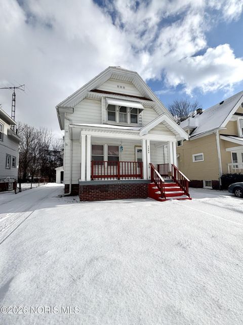 Photo of 1950 Calumet Avenue, Toledo, OH 43607 (MLS # 10002740)