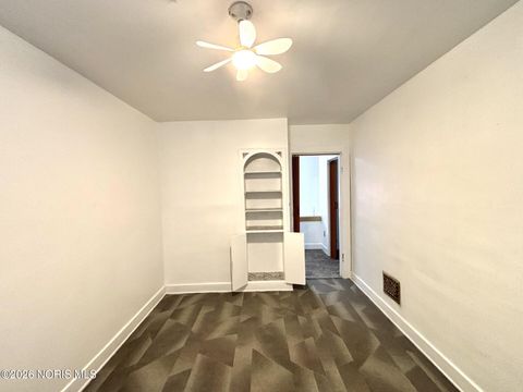 Tiny photo for 1950 Calumet Avenue, Toledo, OH 43607 (MLS # 10002740)