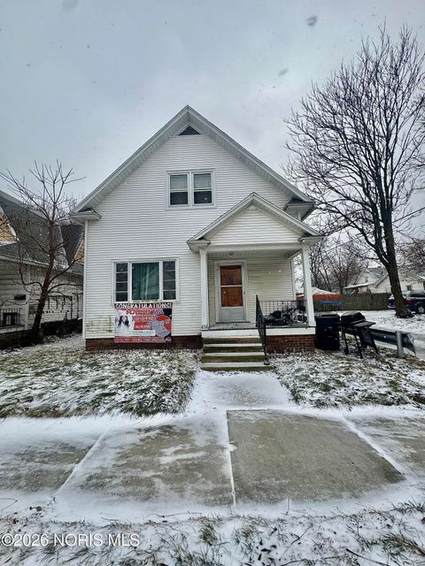 Photo of 414 Palmer Street, Toledo, OH 43608 (MLS # 10002852)