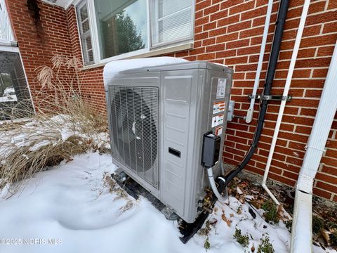 Tiny photo for 167 E Van Meter Drive, Tiffin, OH 44883 (MLS # 10002026)