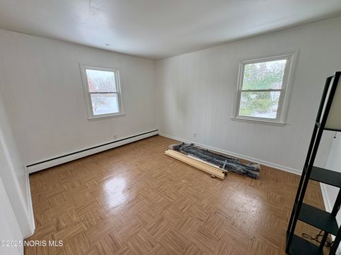 Tiny photo for 167 E Van Meter Drive, Tiffin, OH 44883 (MLS # 10002026)