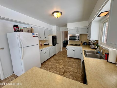 Tiny photo for 167 E Van Meter Drive, Tiffin, OH 44883 (MLS # 10002026)