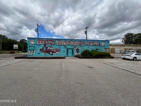 Photo for 130 N Byrne Road