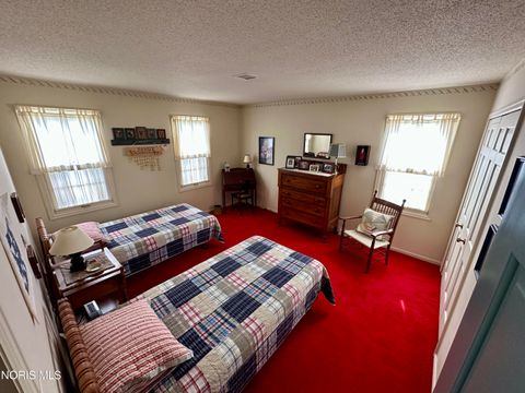 Tiny photo for 77 Back Bay Road, Bowling Green, OH 43402 (MLS # 10006416)