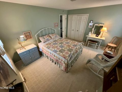 Tiny photo for 77 Back Bay Road, Bowling Green, OH 43402 (MLS # 10006416)