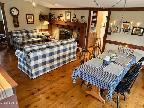 Tiny photo for 77 Back Bay Road, Bowling Green, OH 43402 (MLS # 10006416)