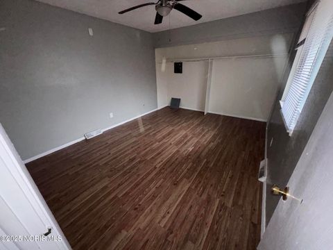 Tiny photo for 1431 Moore Street, Toledo, OH 43608 (MLS # 10001569)