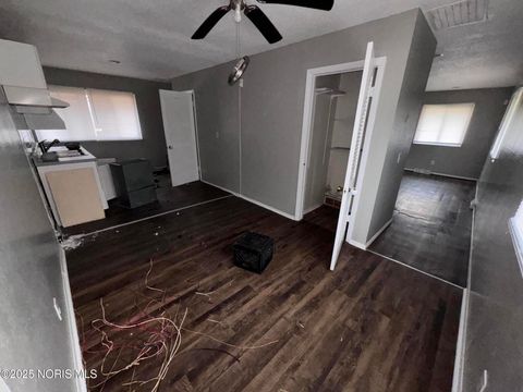 Tiny photo for 1431 Moore Street, Toledo, OH 43608 (MLS # 10001569)